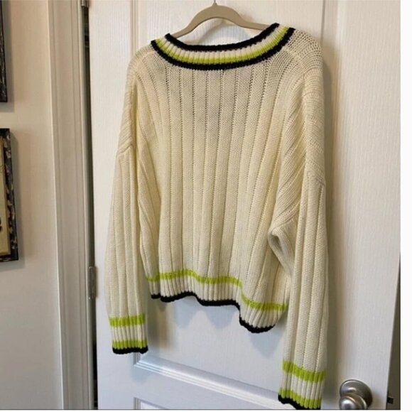 Wild Fable Target Cropped V Neck preppy tennis sweater w/ striped detailing - M - Picture 4 of 7